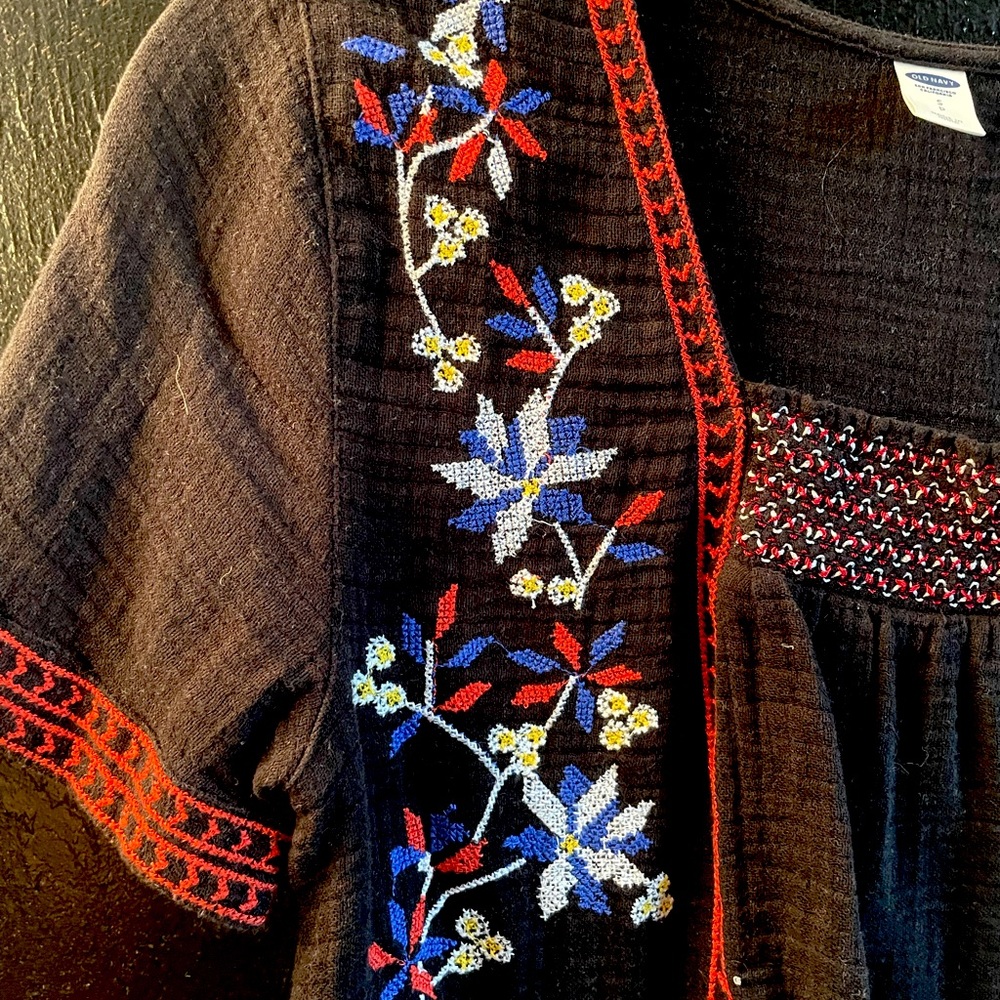 Embroidered Loose Fit BOHO Blouse with floral design